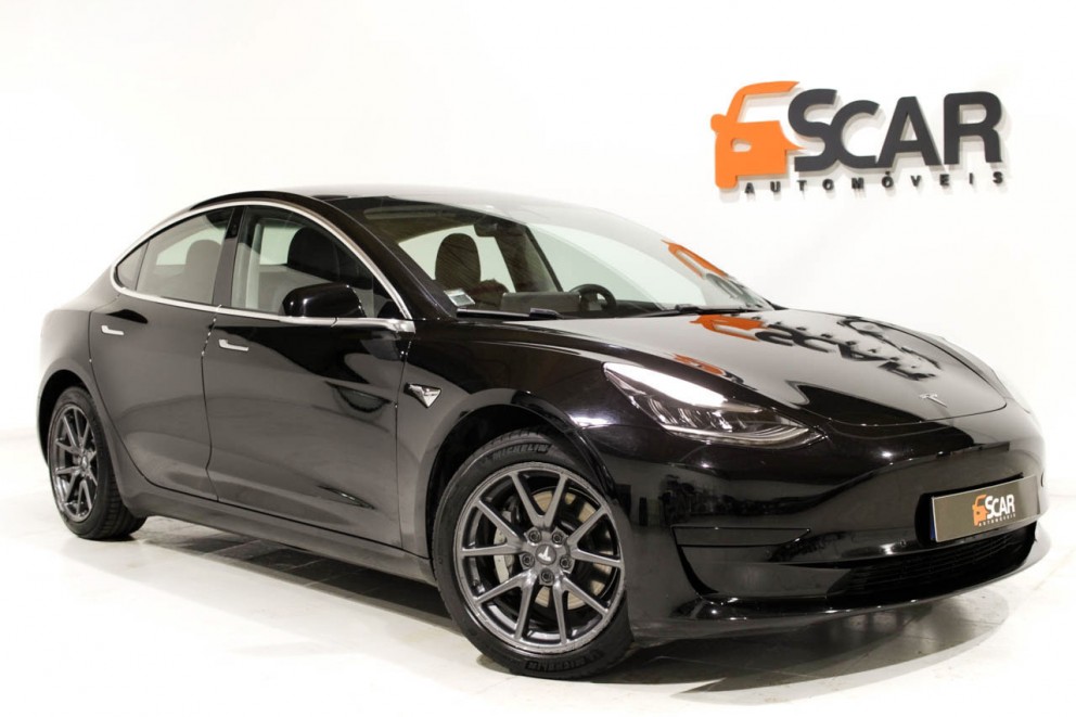 Tesla Model 3 Range Plus